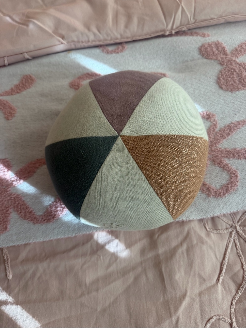 Mailer pillow